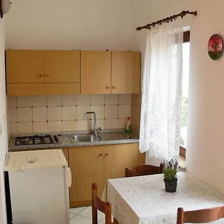 Seaview With Balcony - Velebitska Ii 만드레
